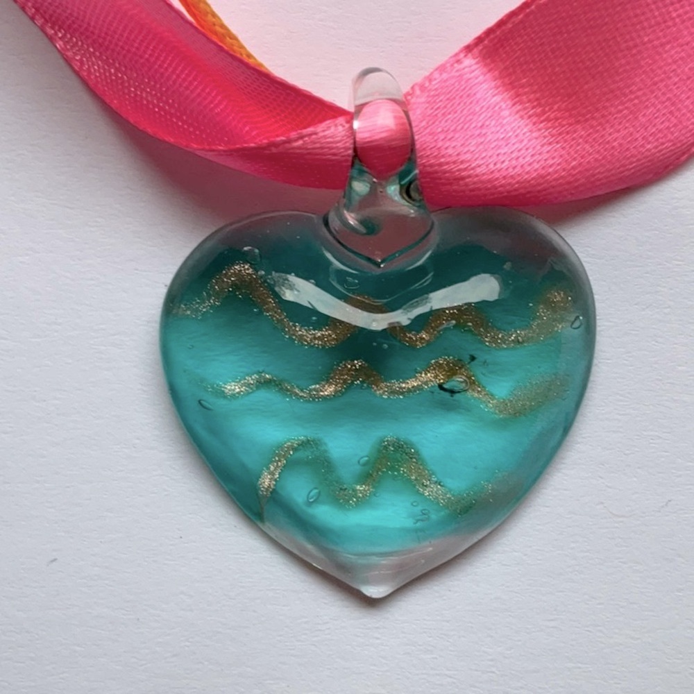 ⬛️Brand New Lampwork Art Glass Turquoise Heart Necklace With Satin Cord